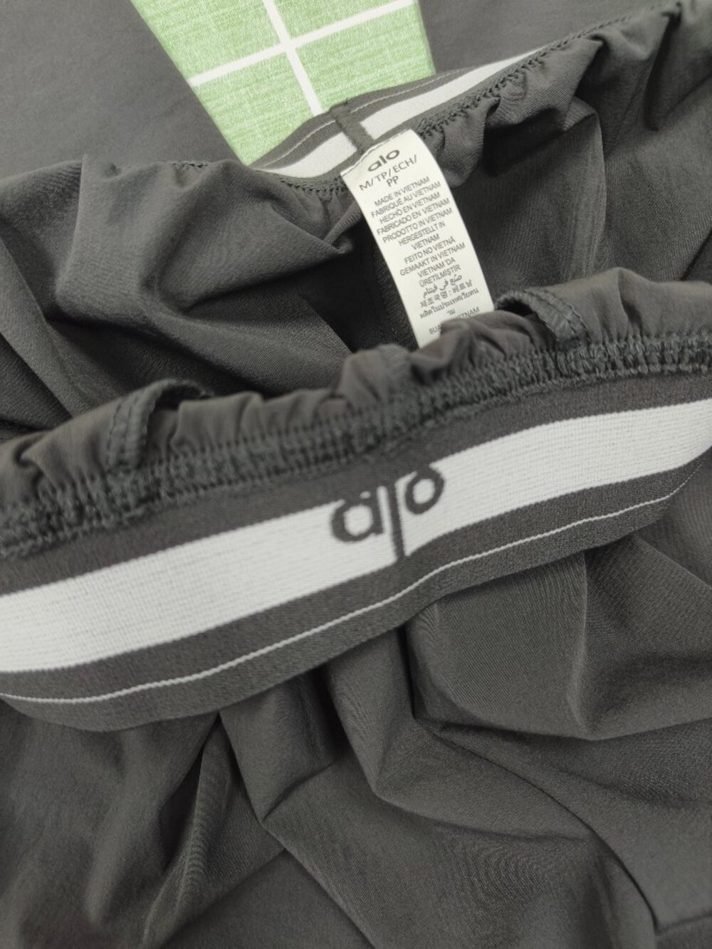 Deep Gray Regular Alo Yoga Trouser Women's ✨/ smoke-free households🥰 - Picture 5 of 9